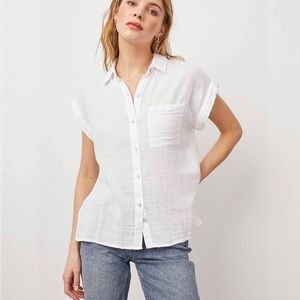 Rails Whitney Short Sleeve Blouse in Light Vintage Wash Size Small